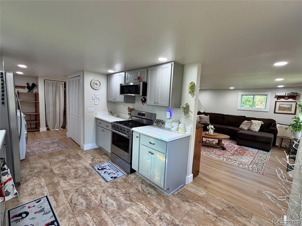 4514 Sebewaing Road Owendale, MI 48754 - Photo 8 of 18