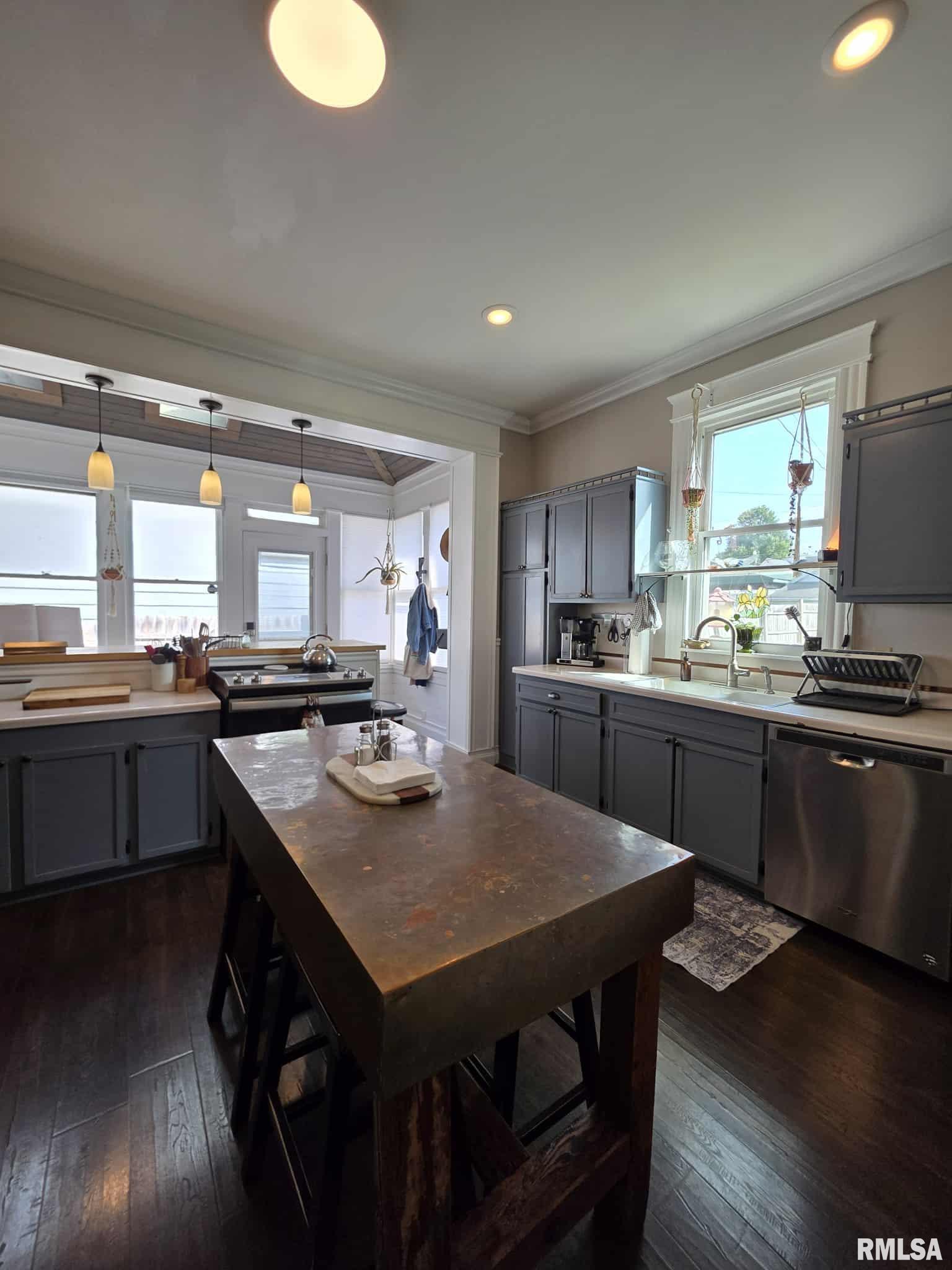 508 Madison Street Quincy, IL 62301 - Photo 11 of 55