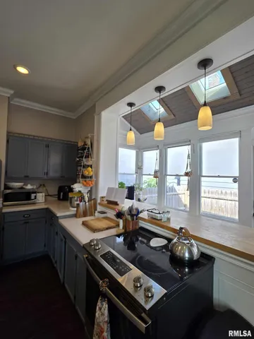 $175,000 | 508 Madison Street, Quincy, IL 62301