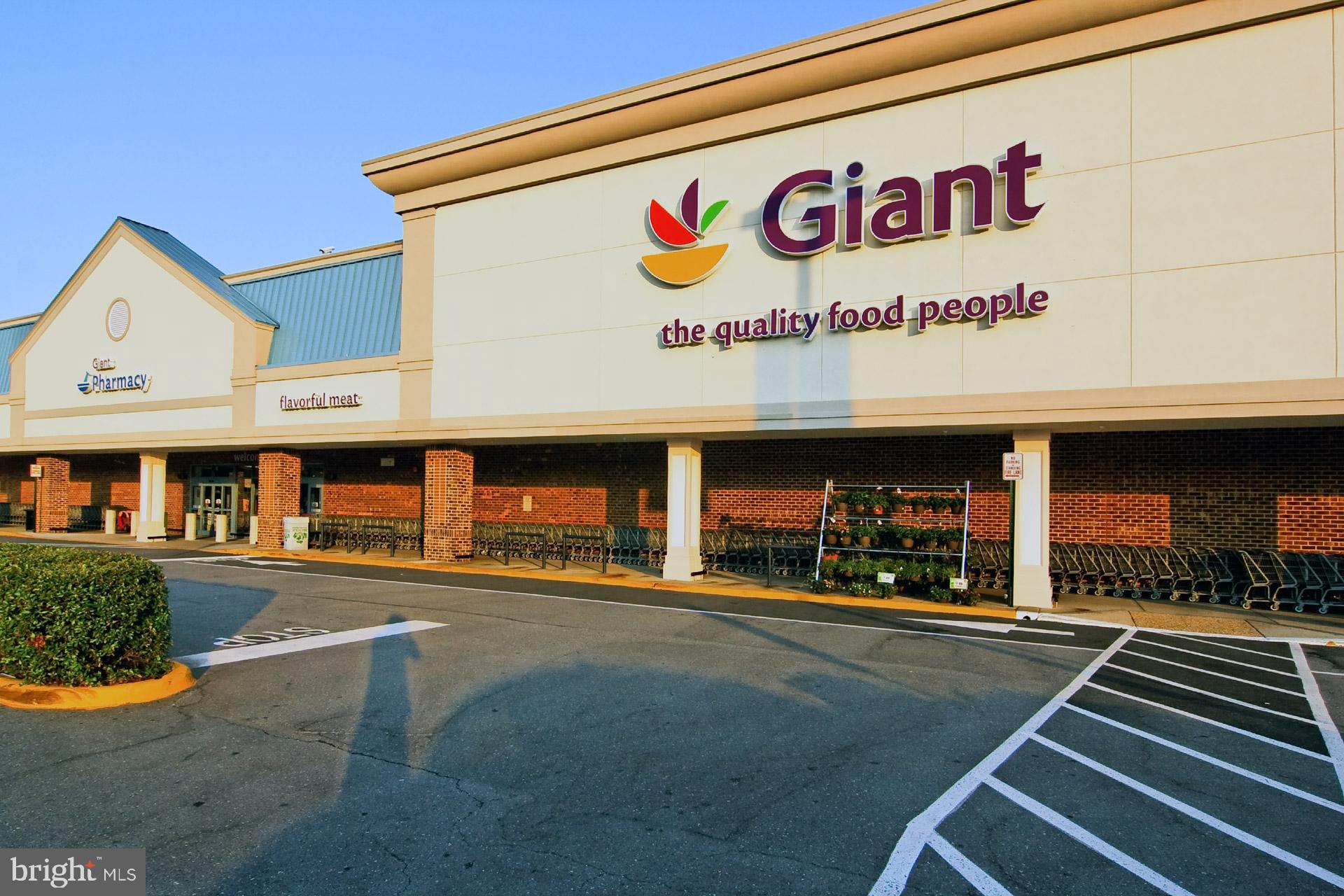 8059 Powderbrook Lane Springfield, VA 22153 - Photo 37 of 51 Grocery store nearby