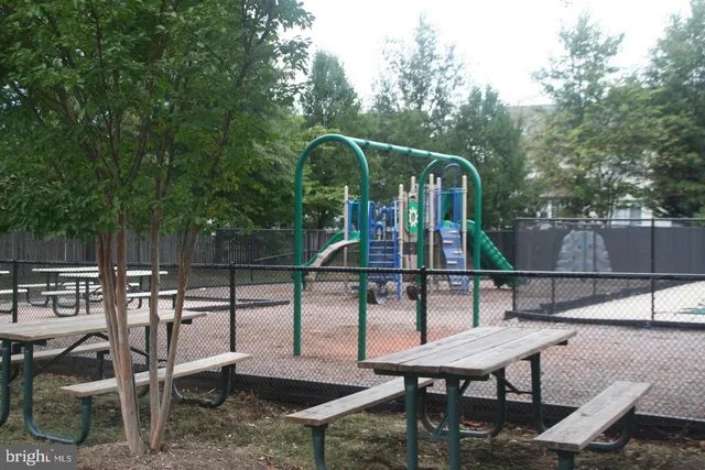 $4,500 | 46728 Hollow Mountain Place, Sterling, VA 20164