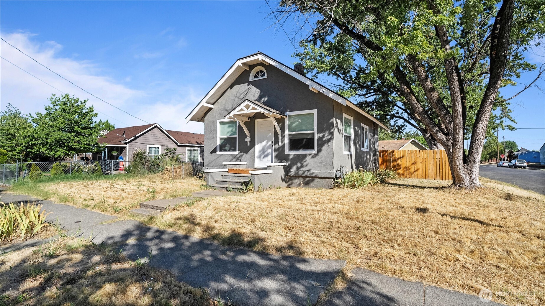 902 Emma Street Walla Walla, WA 99362 - Photo 3 of 29 a front view of house with yard covered in snow