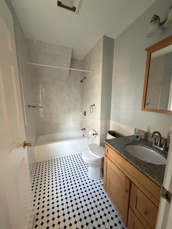 13 Knowlton Street, Unit 2 Beverly, MA 01915 - Photo 7 of 8