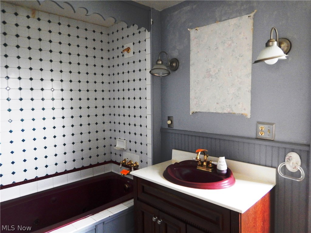 2445 Lake Washington Road Washington, WV 26181 - Photo 16 of 30 Gallery Image 16