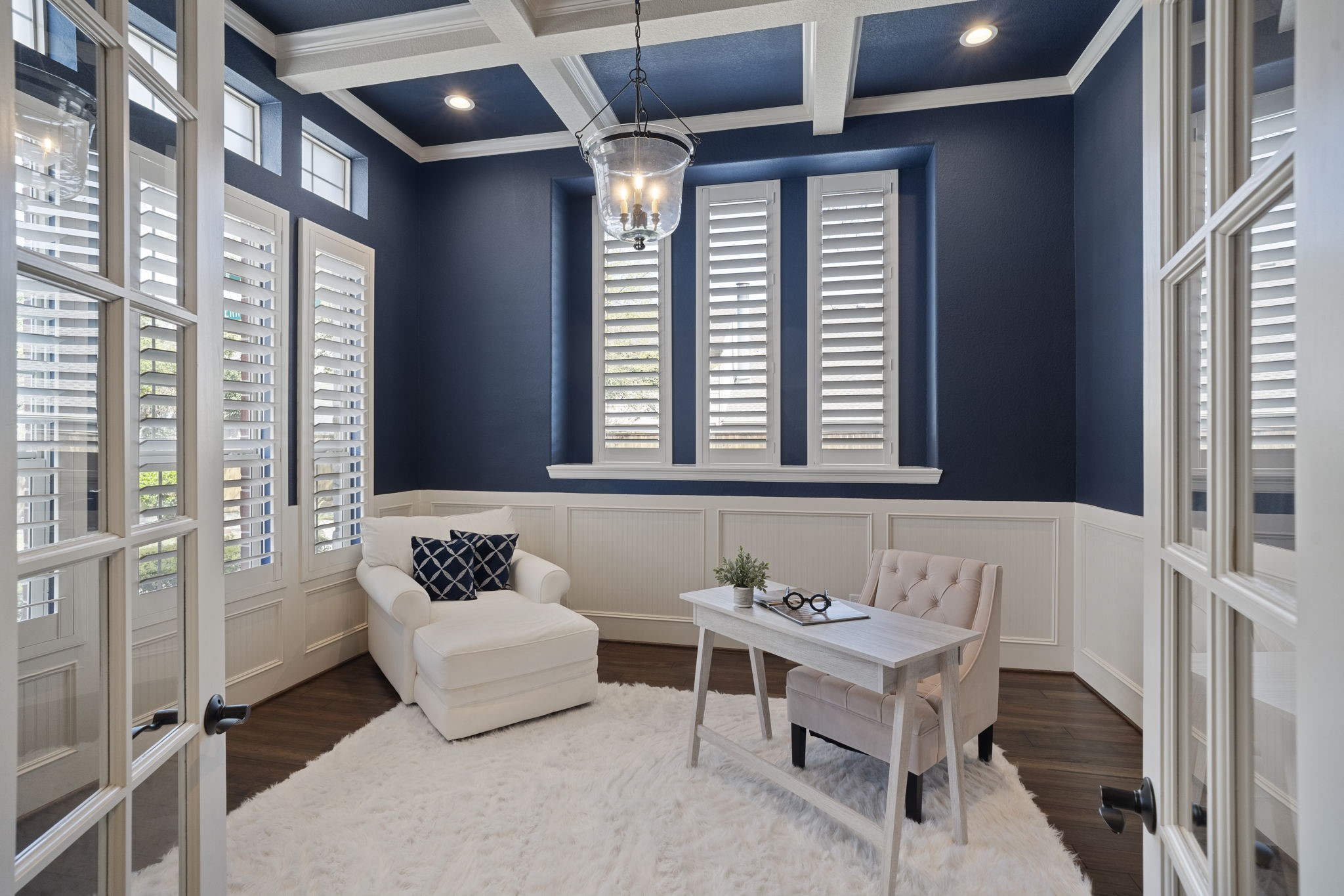 622 Pink Azalea Trail Houston, TX 77079 - Photo 17 of 50 Private home office perfectly positioned off the entry