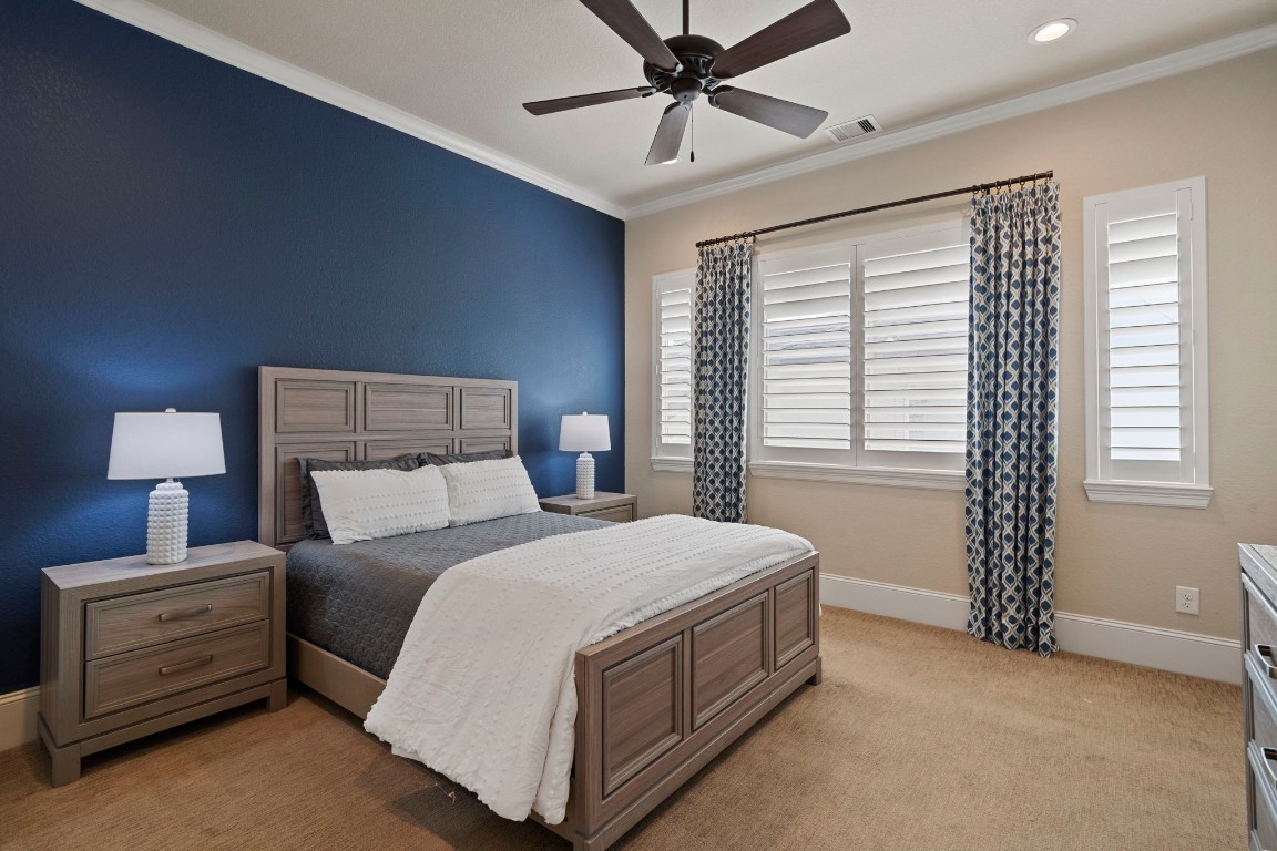 622 Pink Azalea Trail Houston, TX 77079 - Photo 35 of 50 Spacious secondary bedroom featuring walk in closet.