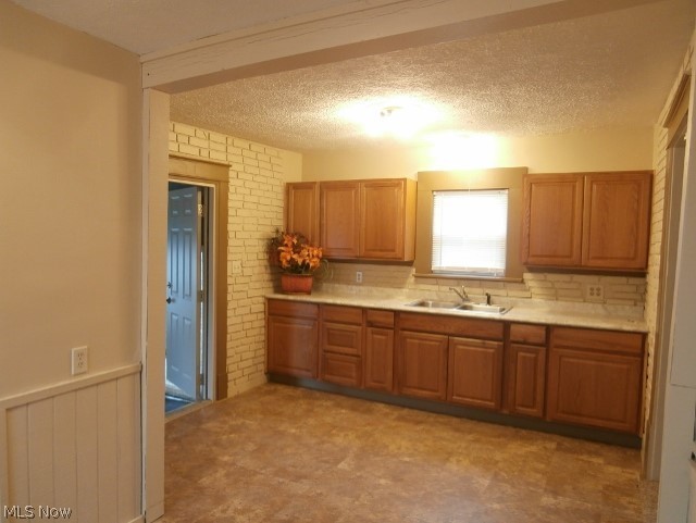 975 Nevin Street Akron, OH 44310 - Photo 5 of 8