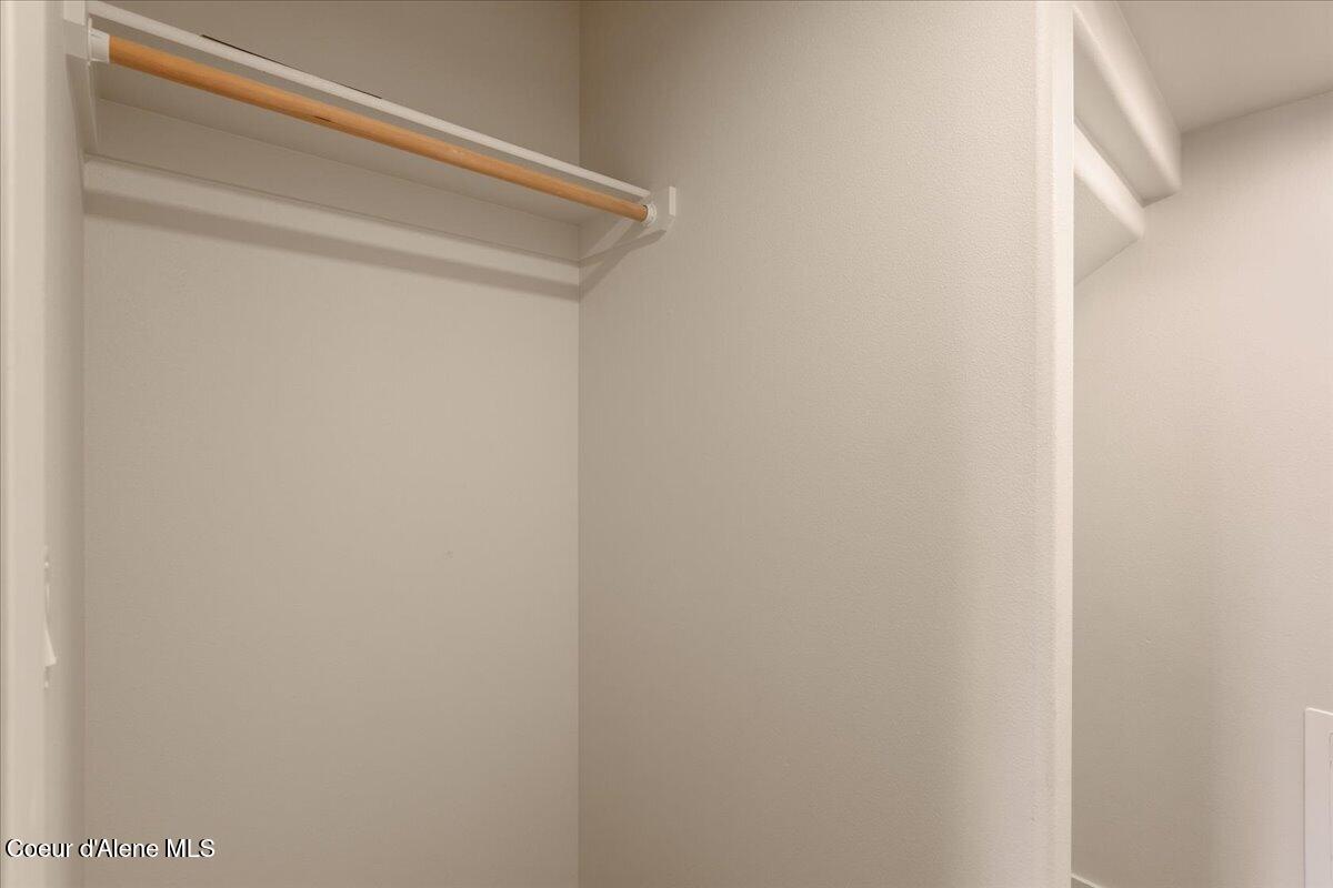 210 4th Street Dover, ID 83825 - Photo 19 of 70 19-Office Closet