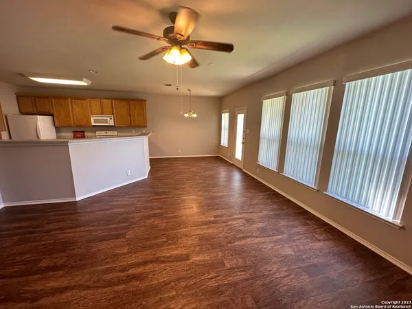 $2,550 | 116 Shadow Knolls, Boerne, TX 78006
