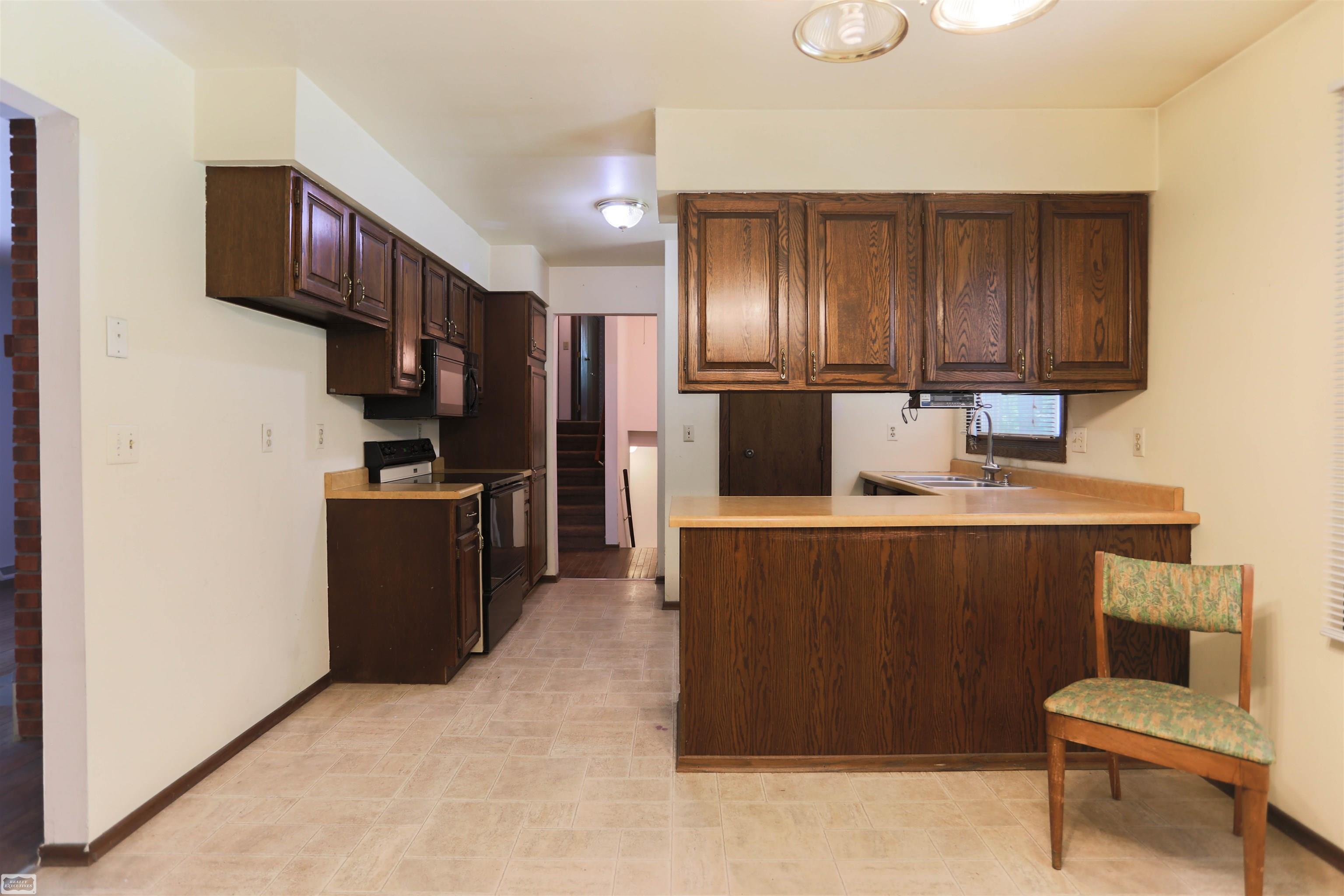 14717 Burt Road Allenton, MI 48002 - Photo 25 of 60