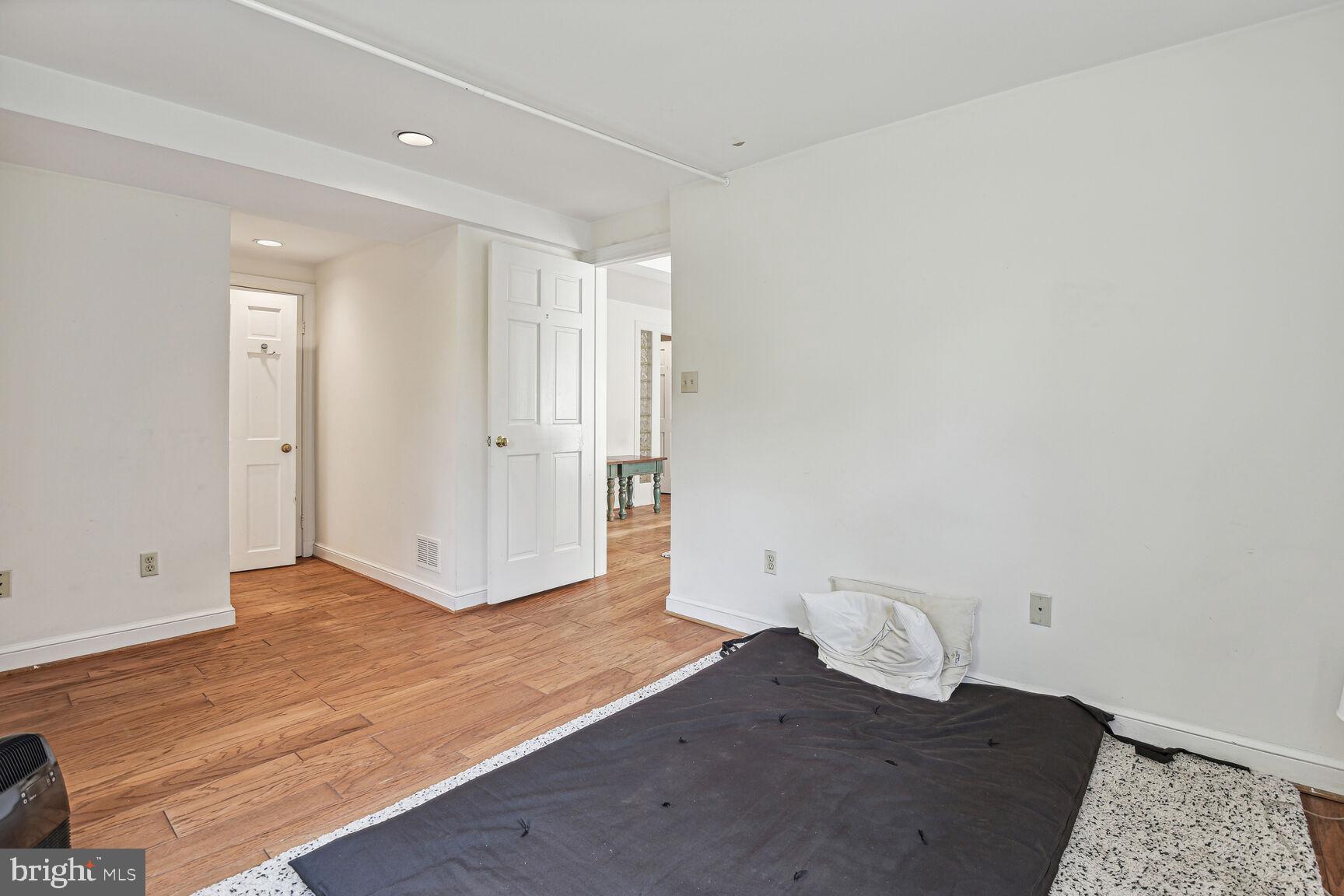 2930 Chain Bridge Road Northwest Washington, DC 20016 - Photo 24 of 32