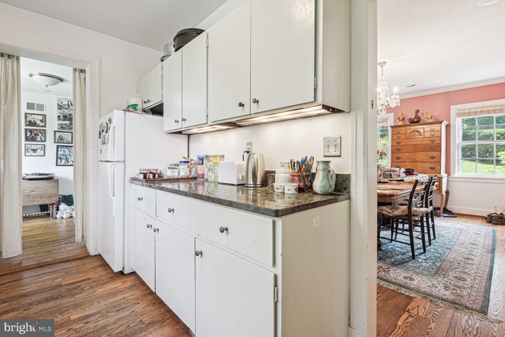 2930 Chain Bridge Road Northwest Washington, DC 20016 - Photo 9 of 32