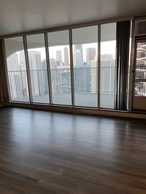 300 North State Street, Unit 4607 Chicago, IL 60654 - Photo 7 of 26