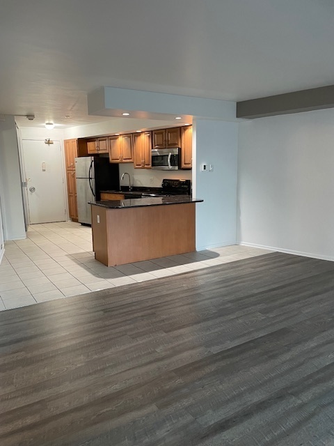 300 North State Street, Unit 4607 Chicago, IL 60654 - Photo 9 of 26