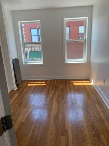 $1,850 | 10 Yeamans Street, Unit 4, Revere, MA 02151