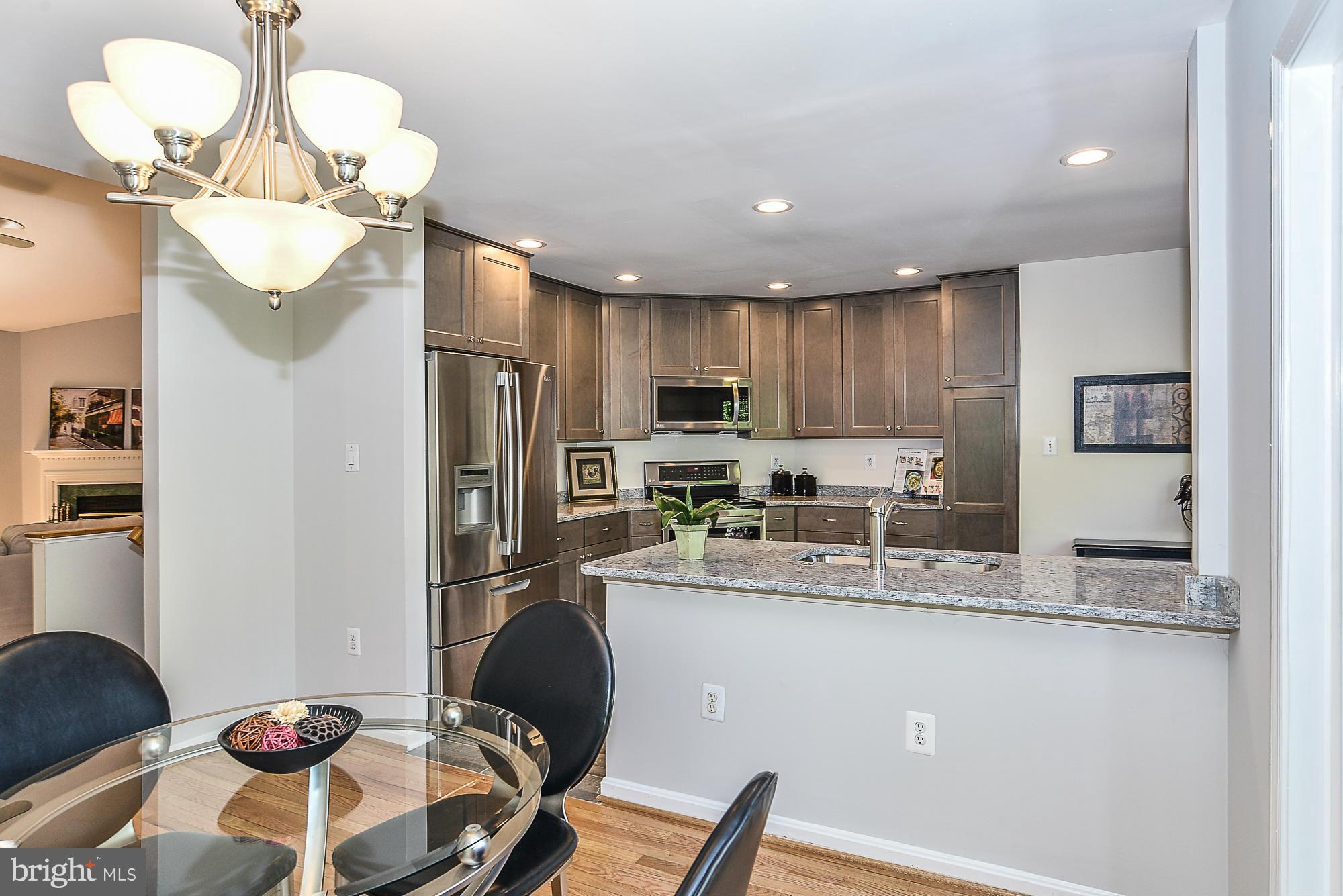 1324 Wedgewood Manor Way Reston, VA 20194 - Photo 13 of 30 Kitchen