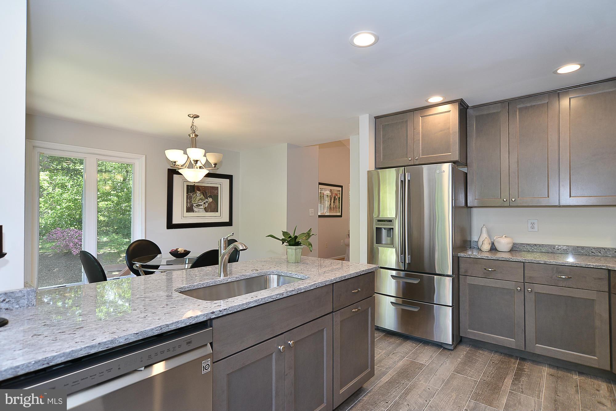 1324 Wedgewood Manor Way Reston, VA 20194 - Photo 15 of 30 Kitchen