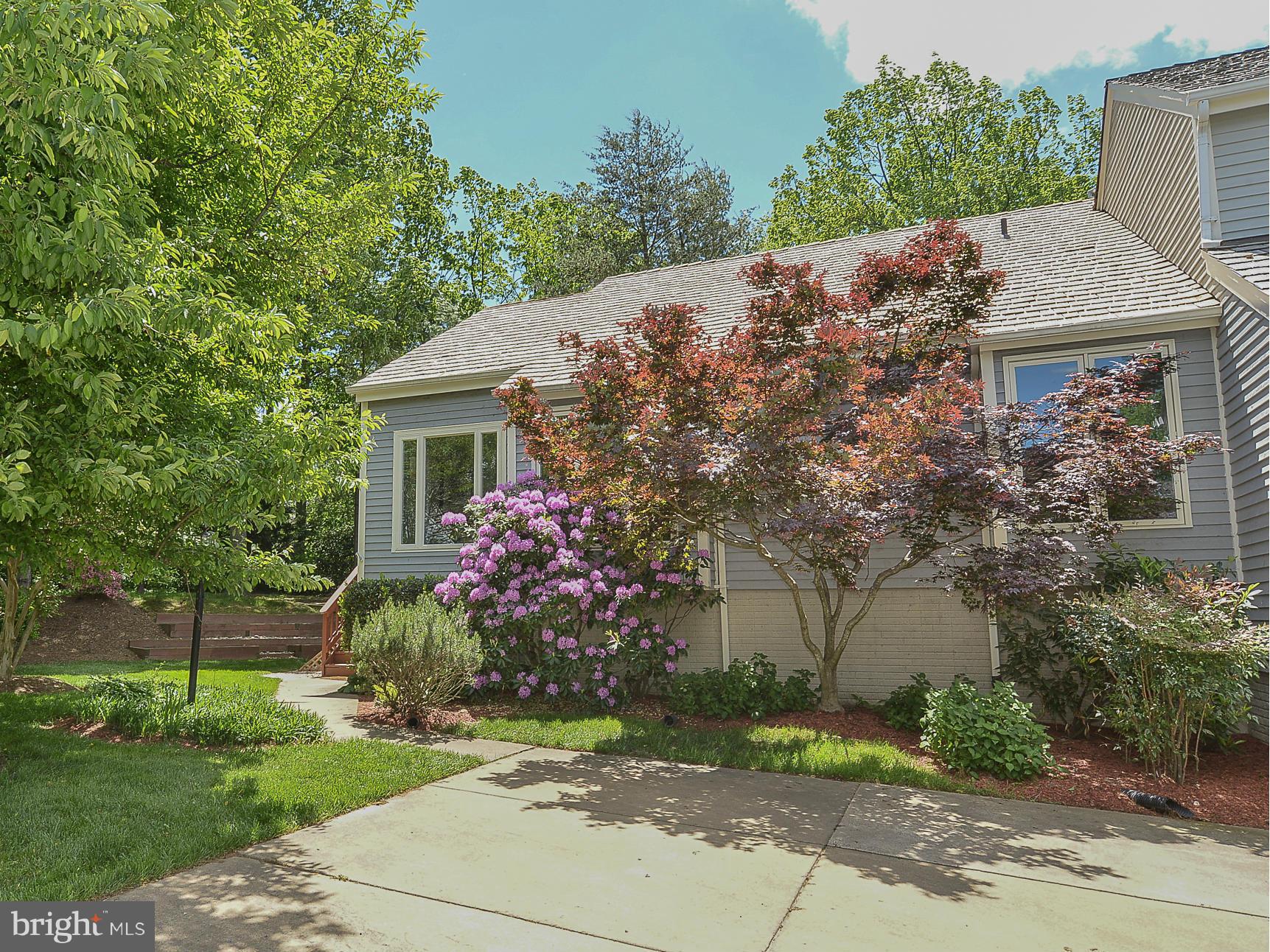 1324 Wedgewood Manor Way Reston, VA 20194 - Photo 3 of 30 Exterior (Front)