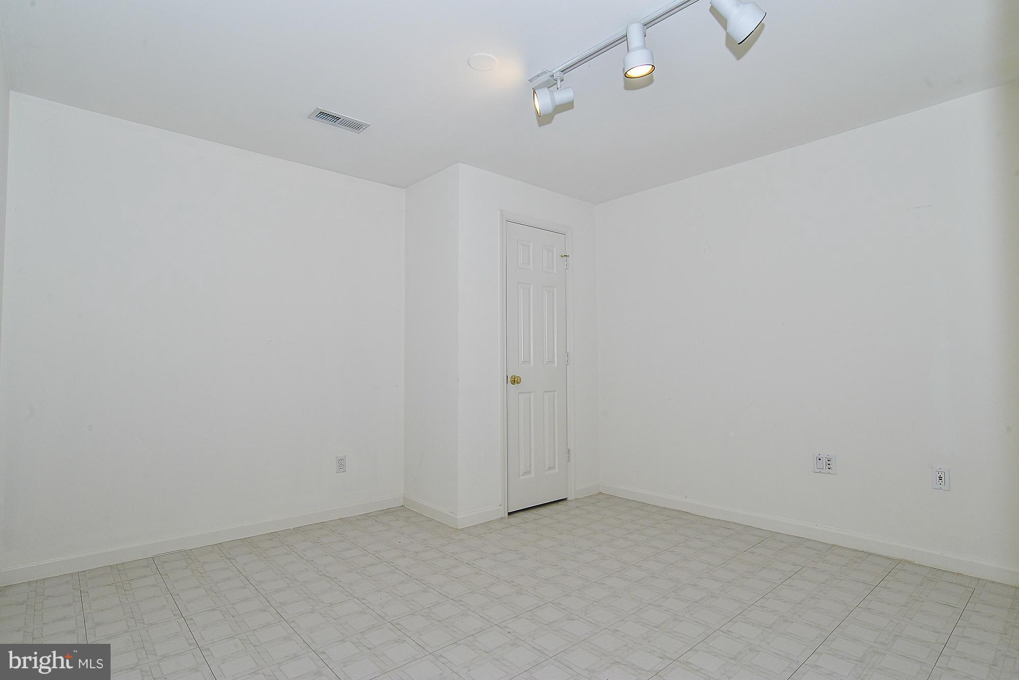 1324 Wedgewood Manor Way Reston, VA 20194 - Photo 27 of 30 Basement