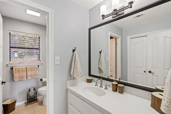 $5,500 | 414 Gregg Drive, Spicewood, TX 78669