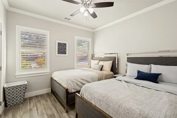 $5,500 | 414 Gregg Drive, Spicewood, TX 78669