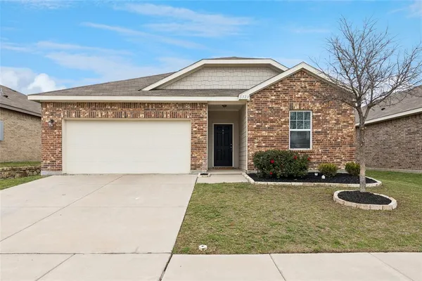 $1,995 | 5324 Shady Springs Trail, Fort Worth, TX 76179