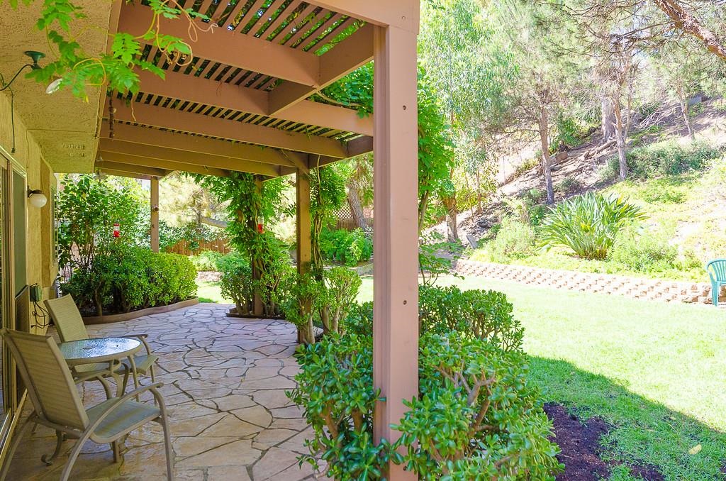14226 Woodcreek Road Poway, CA 92064 - Photo 18 of 21 Gallery Image 18