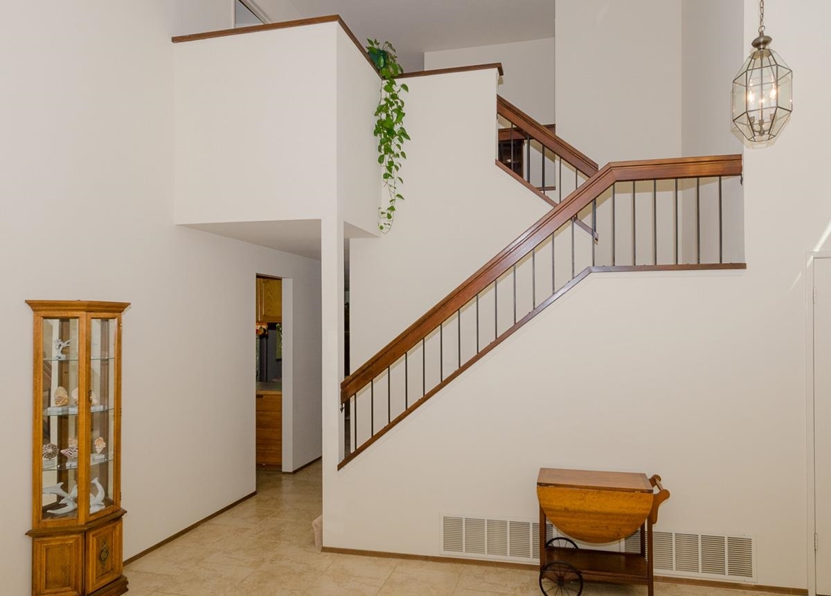 14226 Woodcreek Road Poway, CA 92064 - Photo 3 of 21 Gallery Image 3