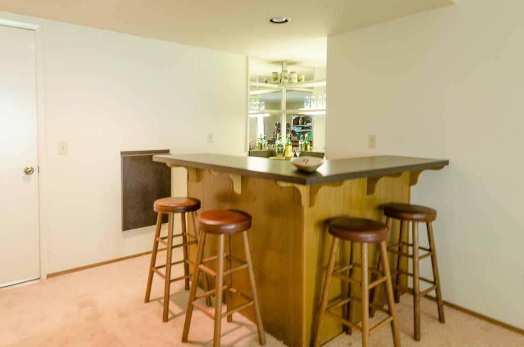 14226 Woodcreek Road Poway, CA 92064 - Photo 9 of 21 Gallery Image 9