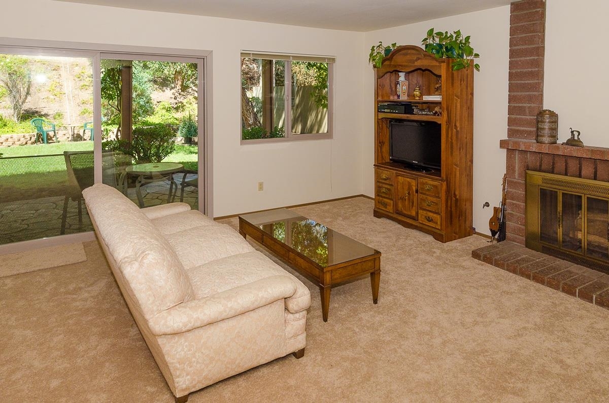 14226 Woodcreek Road Poway, CA 92064 - Photo 10 of 21 Gallery Image 10