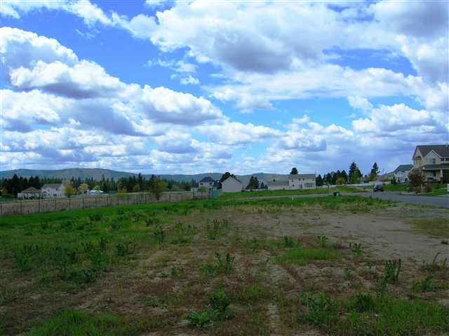 2910 South Chapman Road, Unit SITE ADDRESS) Greenacres, WA 99016 - Photo 3 of 9