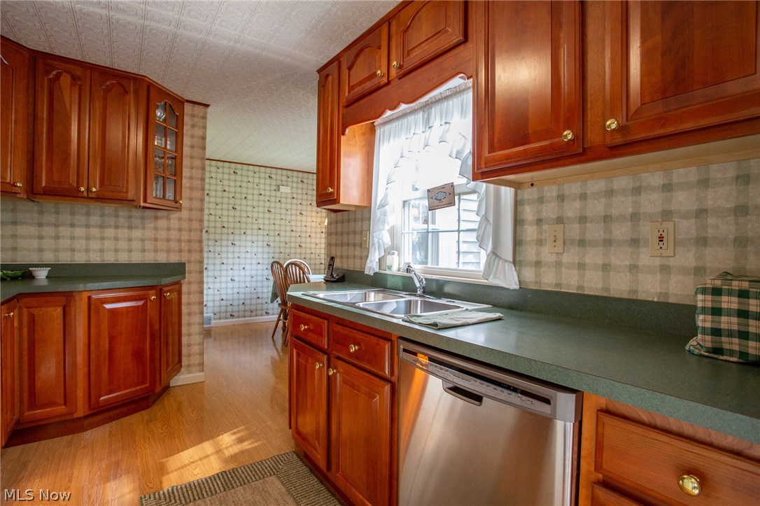 2941 Rockefeller Road Wickliffe, OH 44092 - Photo 11 of 34 Gallery Image 11