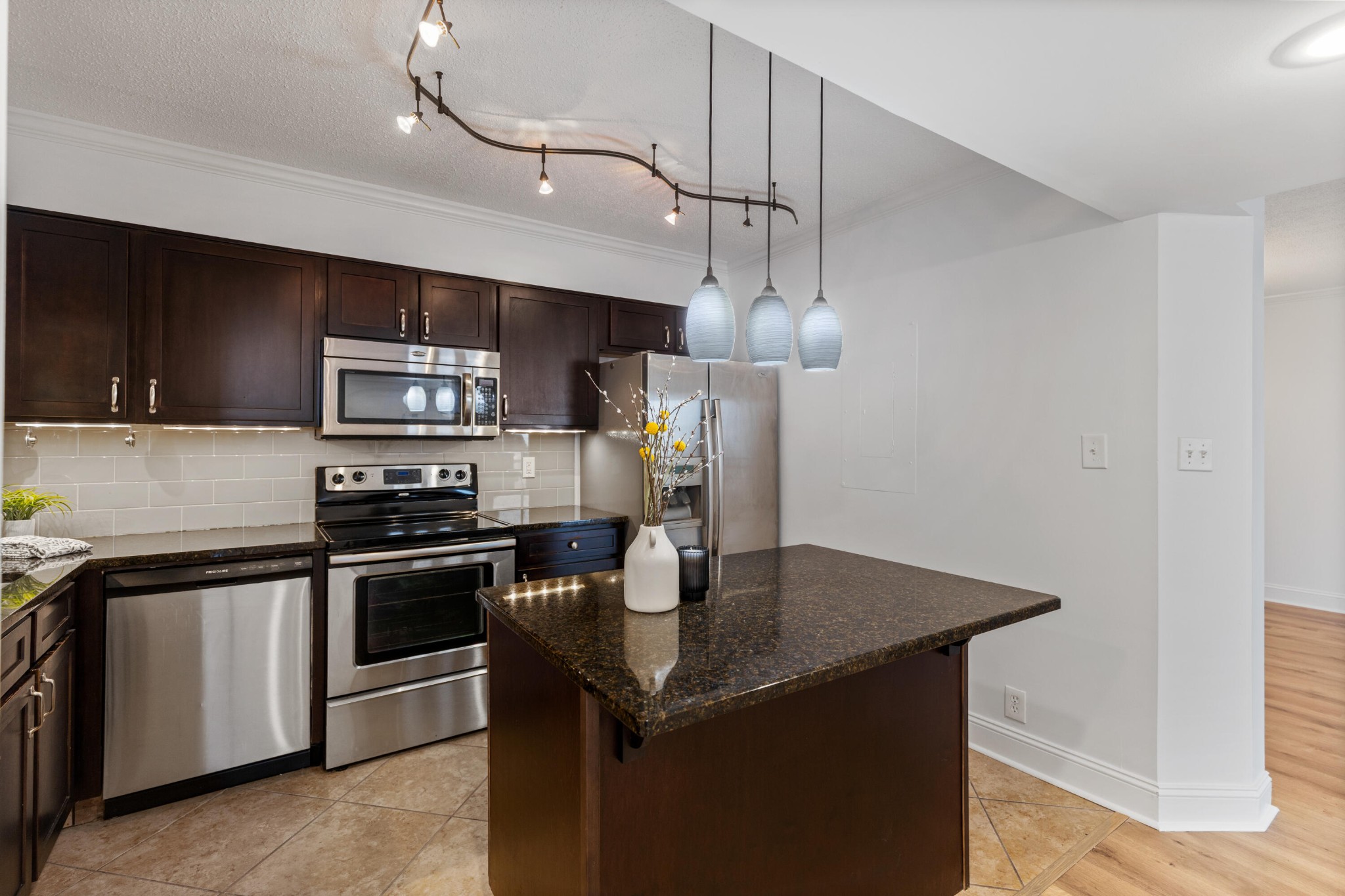1131 Stringers Ridge Road, Unit 11G Chattanooga, TN 37405 - Photo 17 of 48 Gallery Image 17