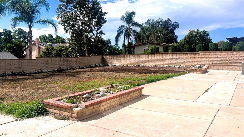 1226 Azalea Court Upland, CA 91784 - Photo 16 of 18