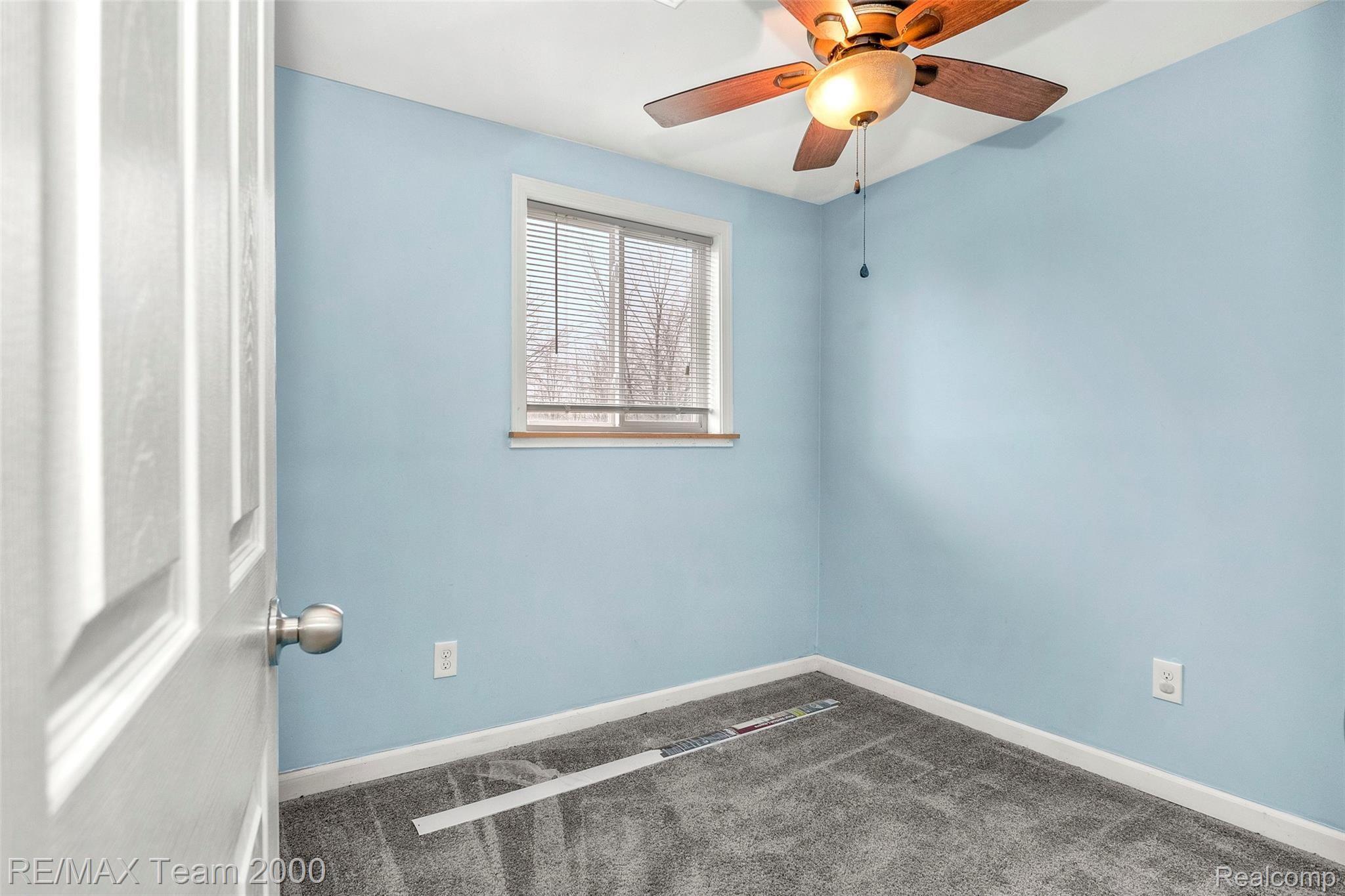 6611 Sheldon Road Belleville, MI 48111 - Photo 20 of 44 20.jpg