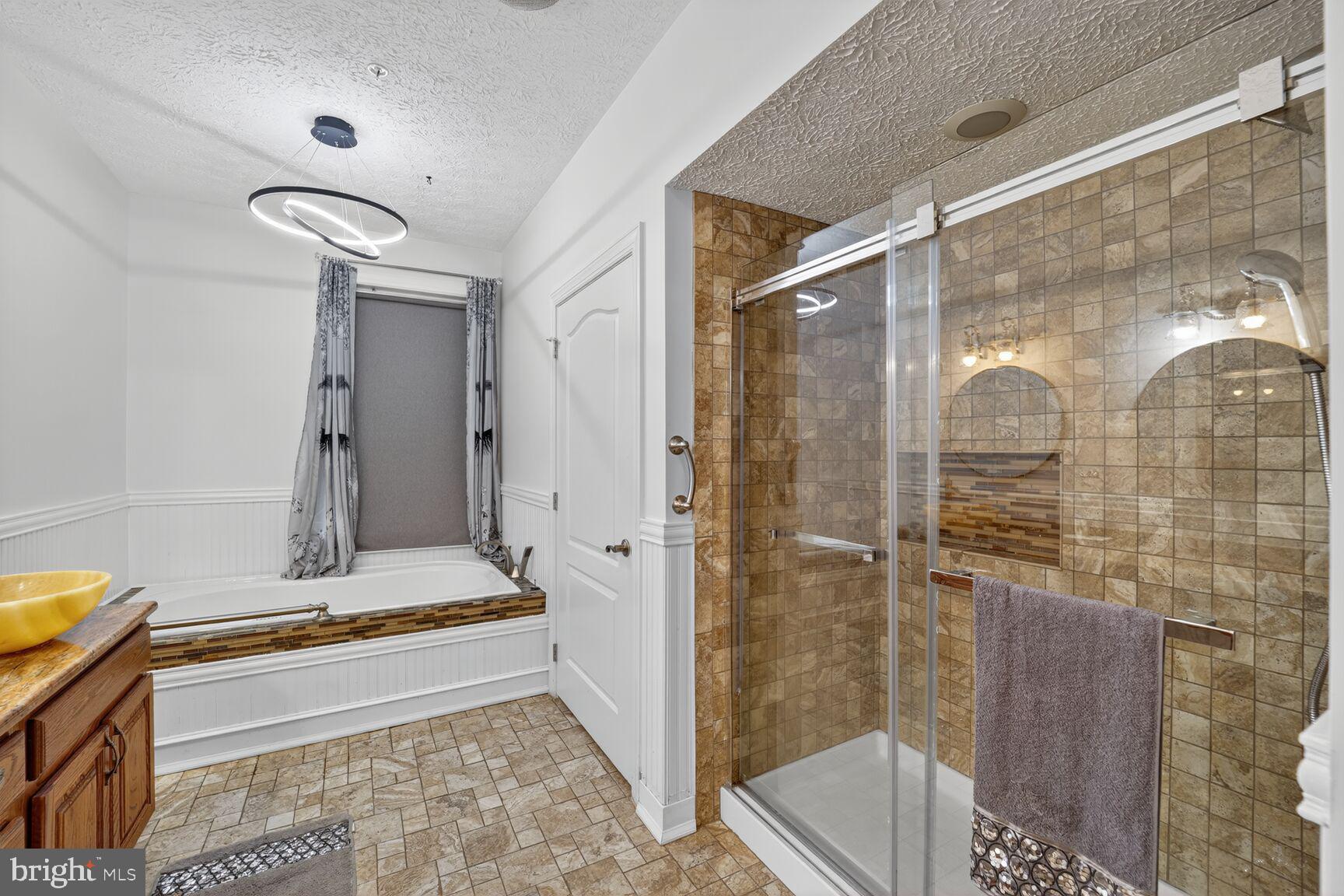 6707 Burch Hill Road Brandywine, MD 20613 - Photo 22 of 54 Separate Shower and Soak Tub