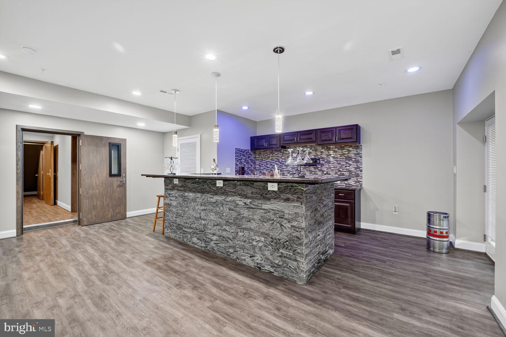 6707 Burch Hill Road Brandywine, MD 20613 - Photo 41 of 54 Stone Built in Bar