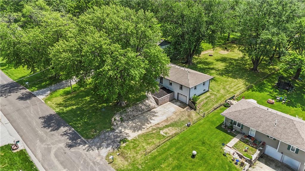 13101 Northwest Porter Road Parkville, MO 64152 - Photo 40 of 44