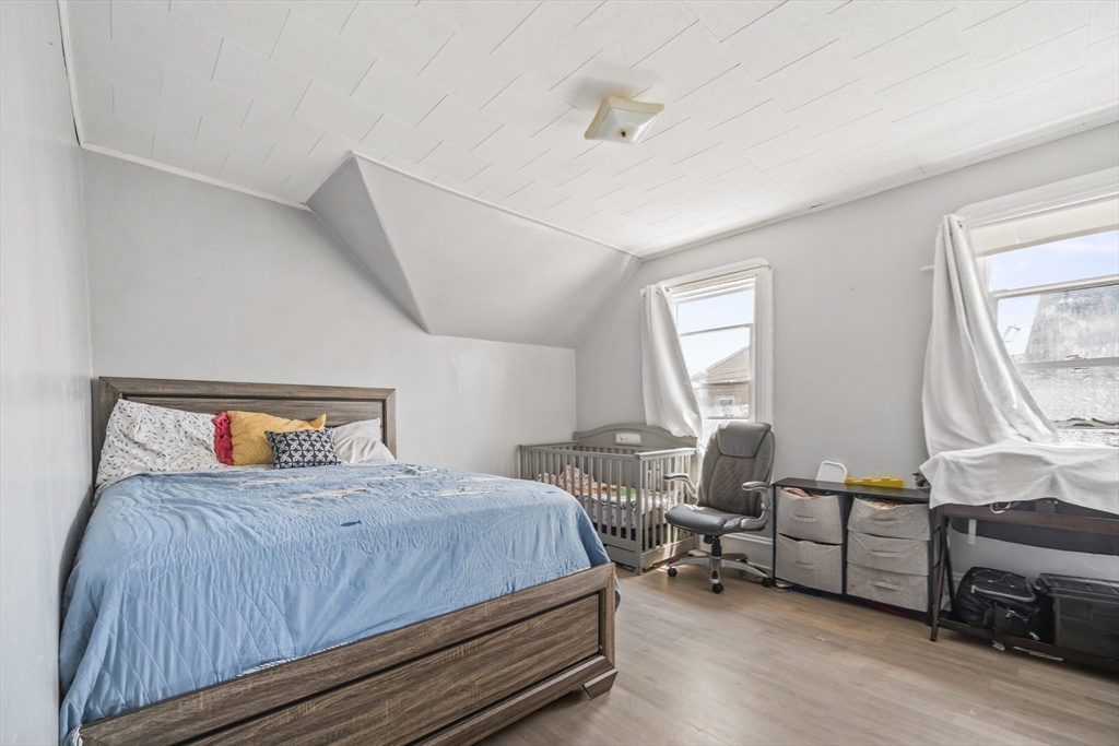 82 Snell Street Fall River, MA 02721 - Photo 17 of 20