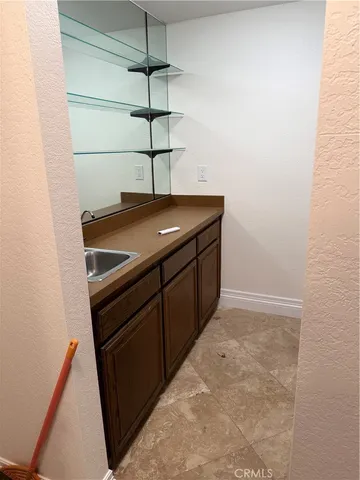 $6,200 | 3 Harrisburg, Irvine, CA 92620