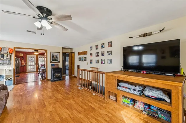 $395,000 | 10540 West 287th Street, Louisburg, KS 66053