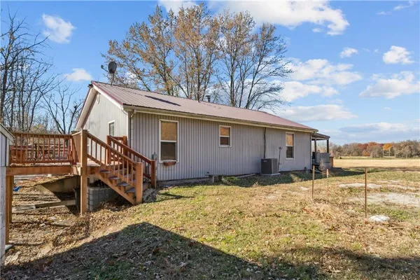 $385,000 | 10540 West 287th Street, Louisburg, KS 66053