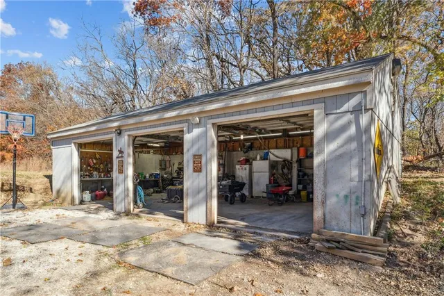 $395,000 | 10540 West 287th Street, Louisburg, KS 66053