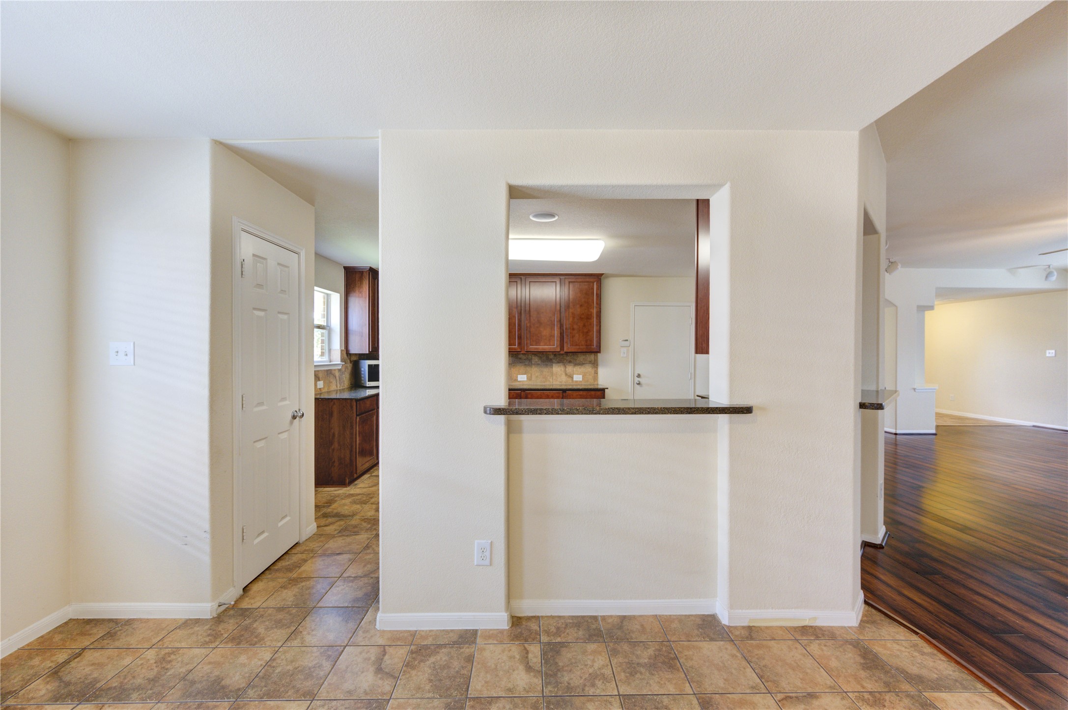 2922 Halcyon Time Trail Houston, TX 77045 - Photo 25 of 50