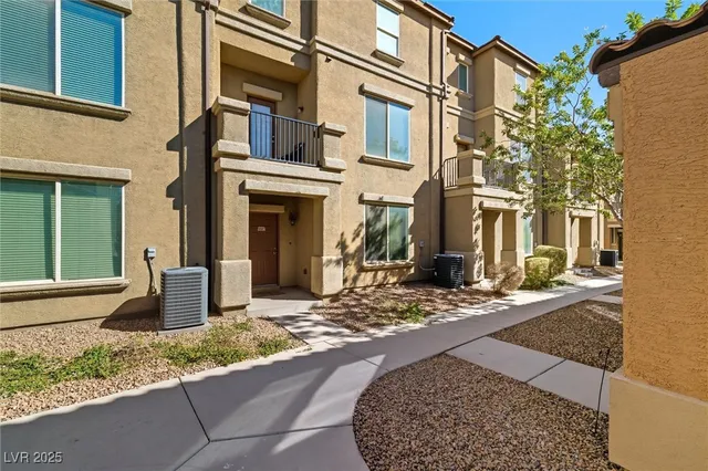 $305,000 | 4537 Townwall Street, Las Vegas, NV 89115
