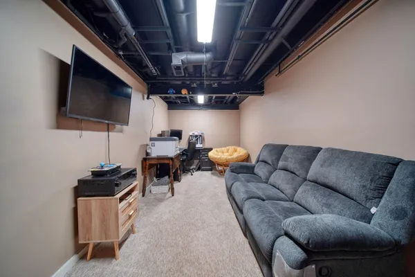 $339,000 | 2185 West Barnes Road, Leslie, MI 49251