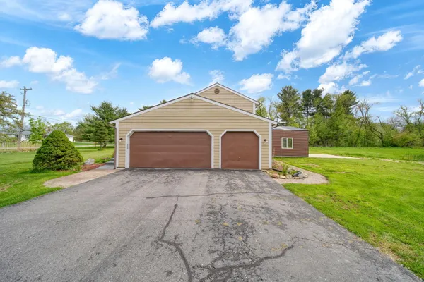 $339,000 | 2185 West Barnes Road, Leslie, MI 49251