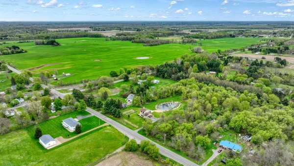 $339,000 | 2185 West Barnes Road, Leslie, MI 49251