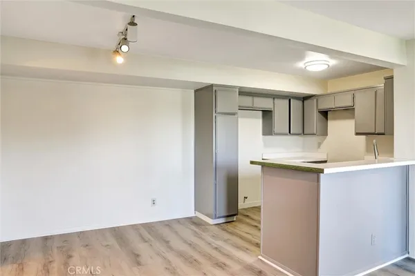 $429,000 | 21309 Eucalyptus Way, Unit 203, Newhall, CA 91321
