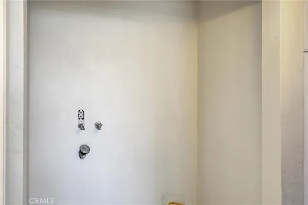 $429,000 | 21309 Eucalyptus Way, Unit 203, Newhall, CA 91321